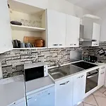 House * 비아레지오