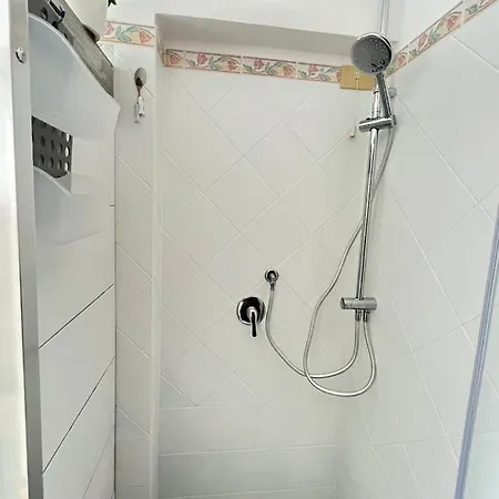 House * Βιαρέτζιο